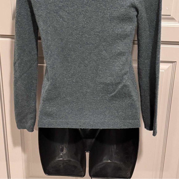 Ellen Tracy 100% cashmere Teal Sweater Top XS - Picture 5 of 5